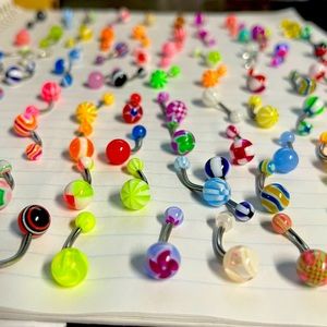 Lot of 80 Belly Button Rings